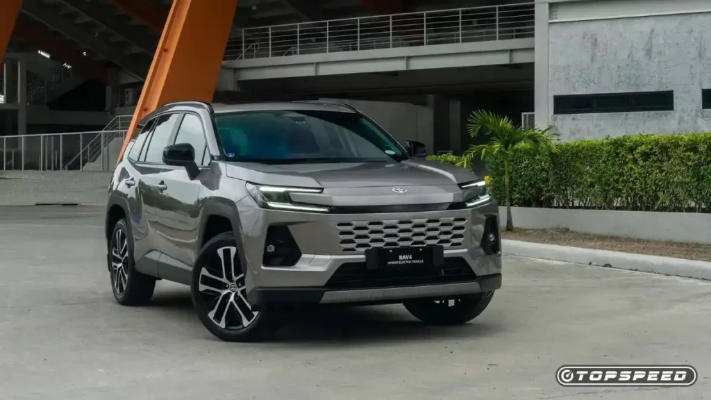 Toyota RAV4 Hybrid, RAV4 Hybrid 2026, Toyota SUV USA, best hybrid SUV USA, fuel efficient SUV, hybrid cars America, Toyota RAV4 review, smart SUV 2026, AWD hybrid SUV, affordable hybrid SUV USA